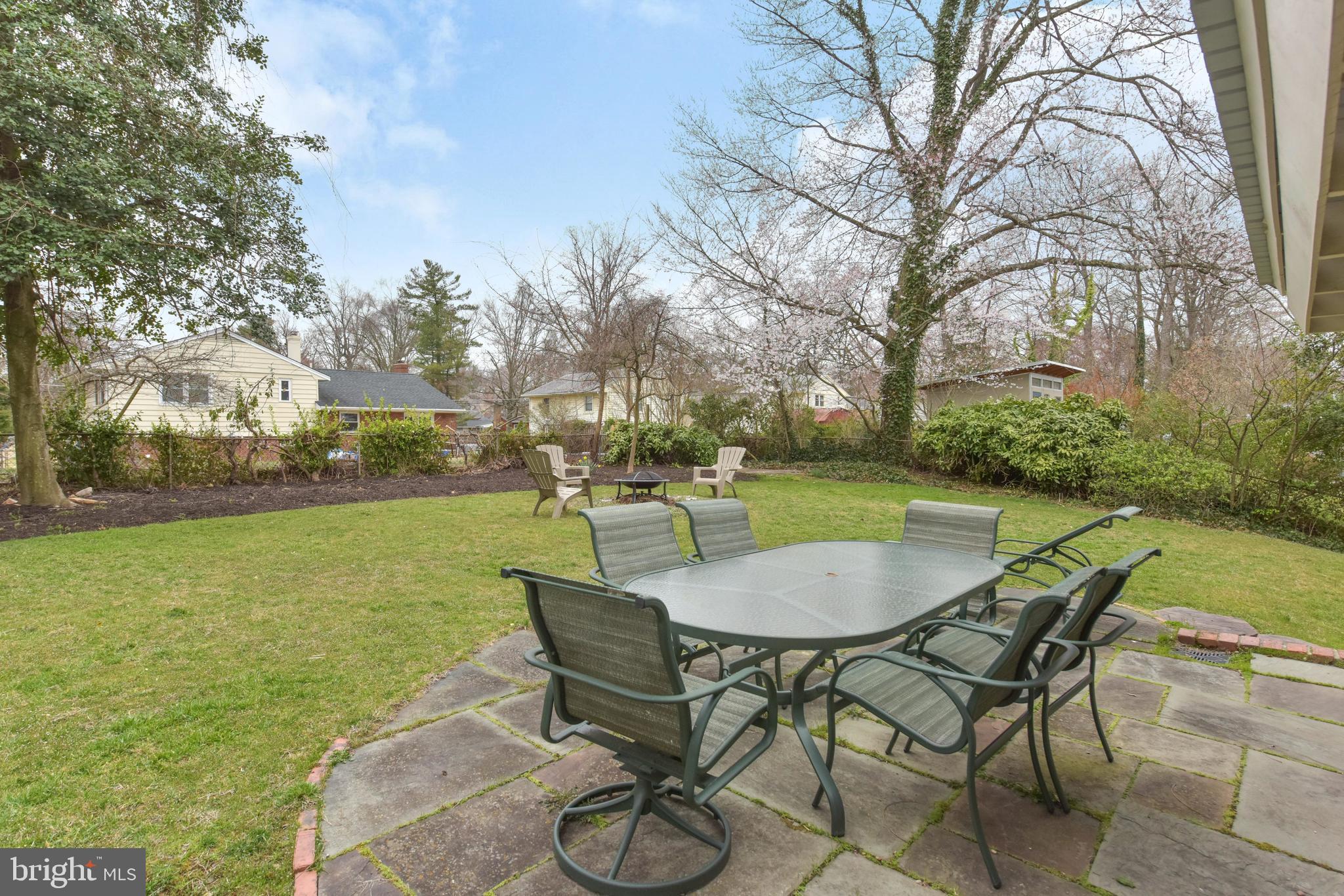 7309 Dunston Street Springfield, VA 22151 - Photo 32 of 37 Stone Patio a great spot for outdoor dining