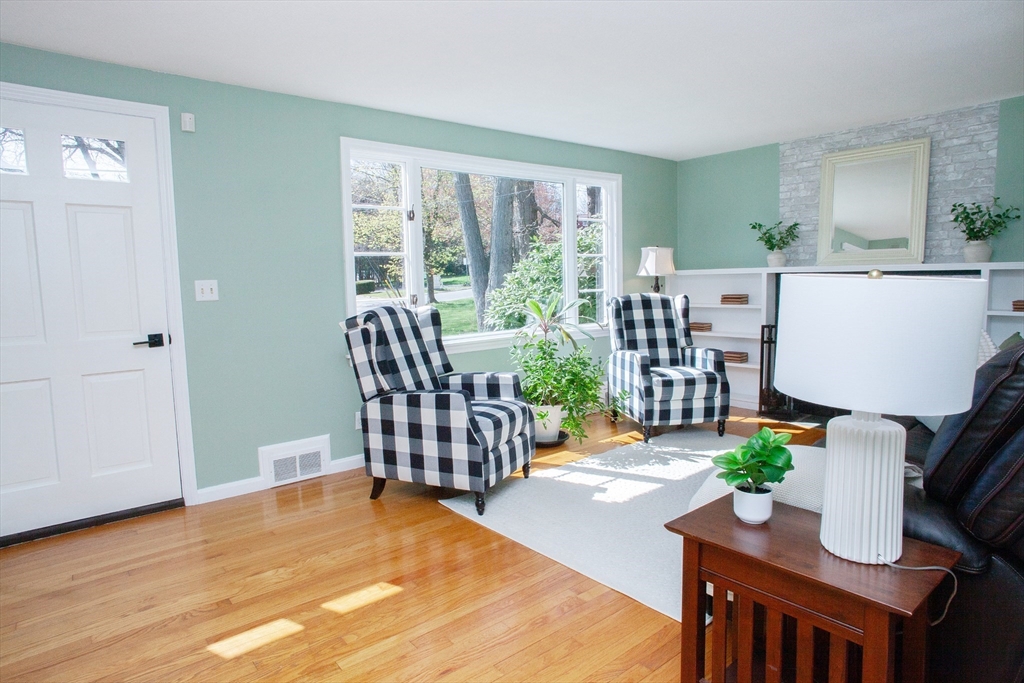 31 East Allen Ridge Road Springfield, MA 01118 - Photo 14 of 34 a workspace with furniture wooden floor and a window