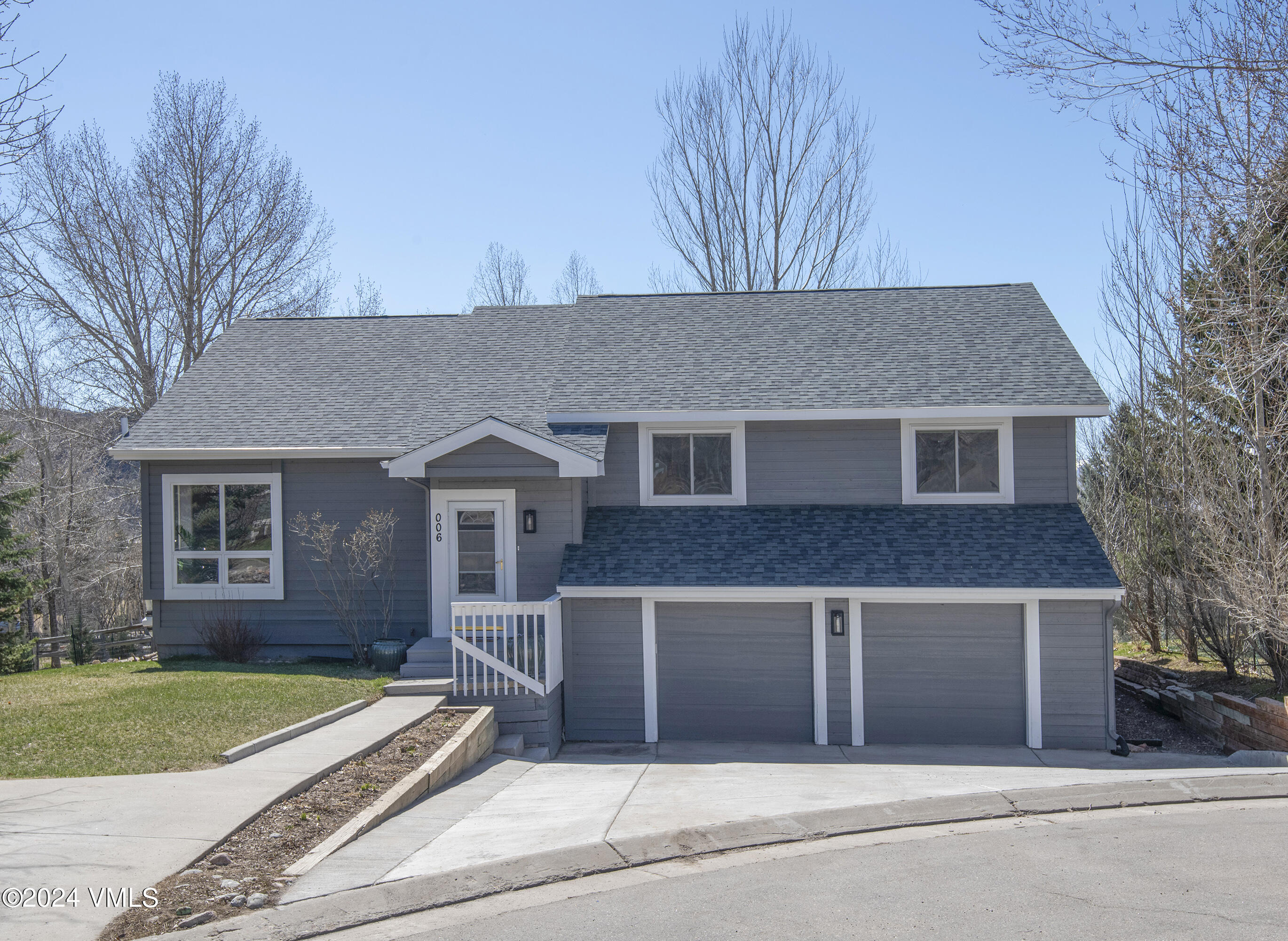 6 Ringneck Eagle, CO 81631 - Photo 55 of 59 front view of house with a yard