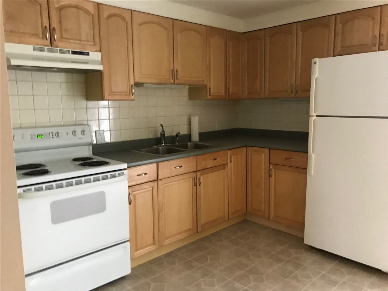 25 Hampton Road, Unit A3 Exeter, NH 03833 - Photo 6 of 18