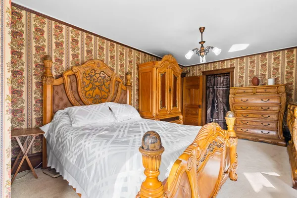 $339,999 | 1401 Greenwood Avenue, Jackson, MI 49203