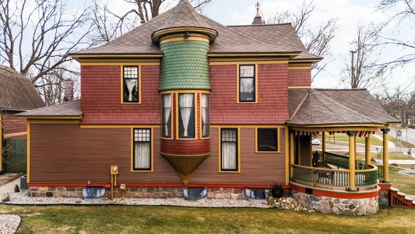 $339,999 | 1401 Greenwood Avenue, Jackson, MI 49203