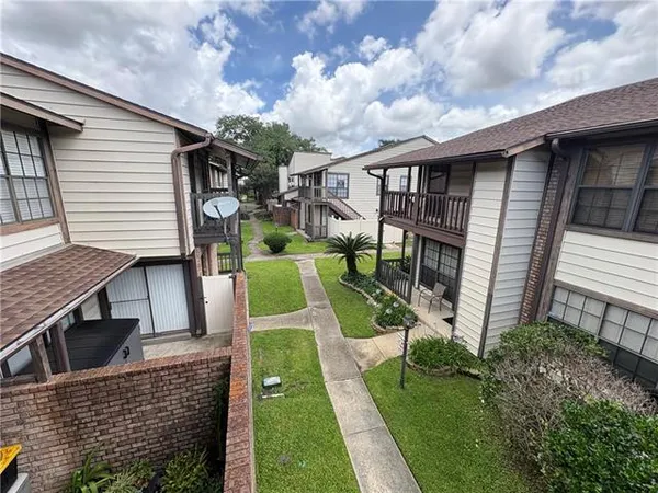 $89,900 | 2932 Manhattan Boulevard, Harvey, LA 70058