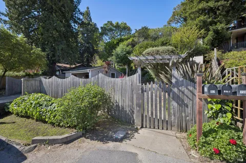 $1,595,000 | 152 Almonte Boulevard, Mill Valley, CA 94941