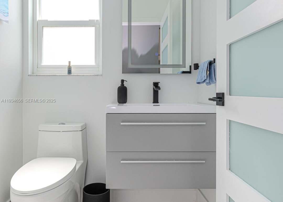 2738 Misty Oaks Circle Royal Palm Beach, FL 33411 - Photo 12 of 14