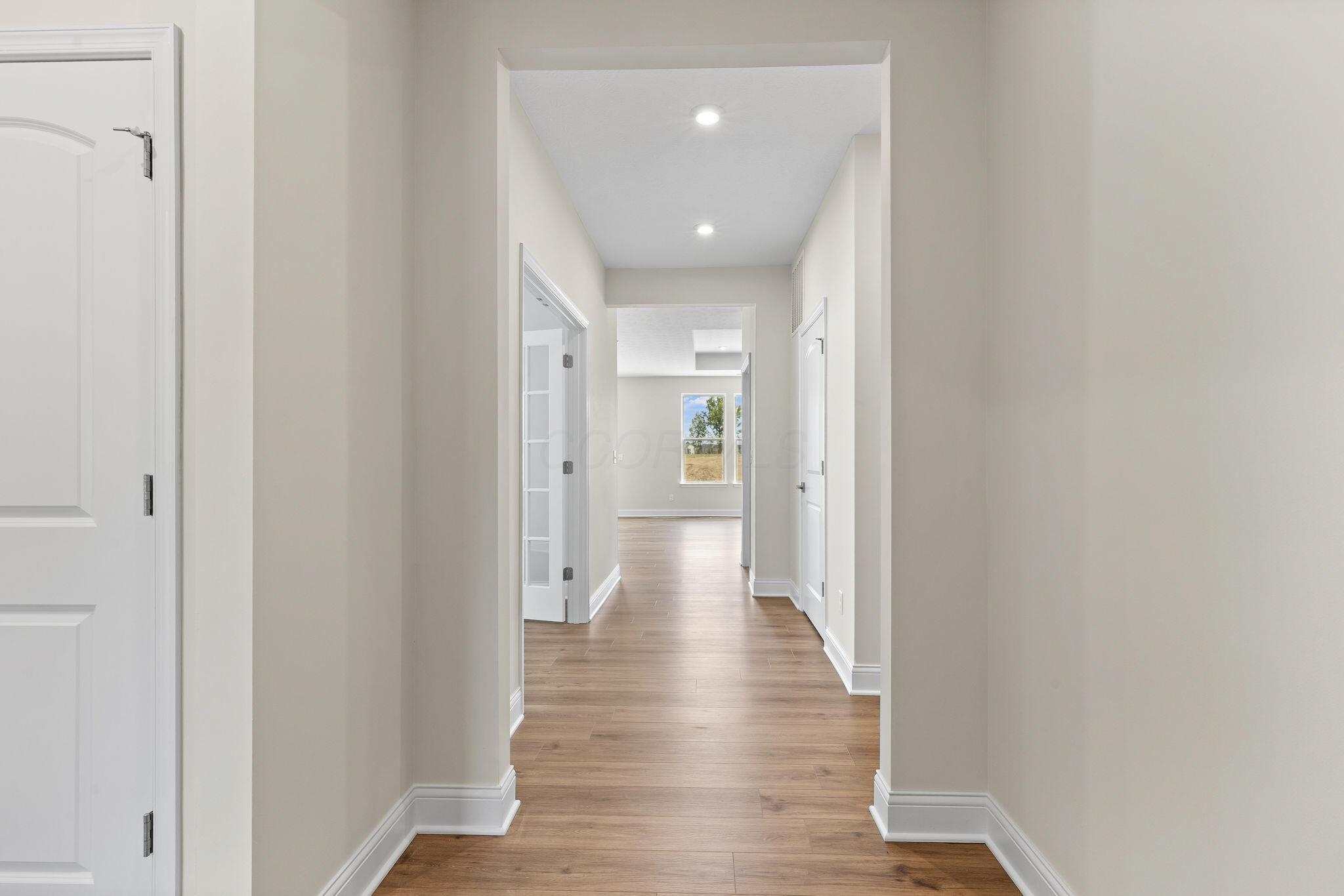 706 Oldcastle Road, Unit LOT 77 Lewis Center, OH 43035 - Photo 27 of 38 Entry Hallway