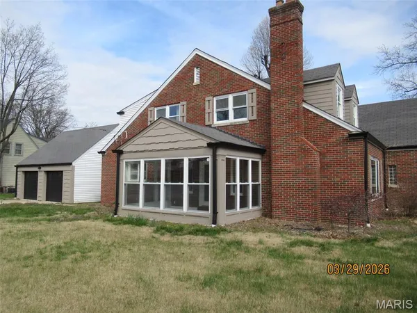 $750,000 | 803 North Kirkwood Road, Kirkwood, MO 63122