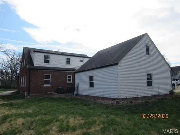 $750,000 | 803 North Kirkwood Road, Kirkwood, MO 63122