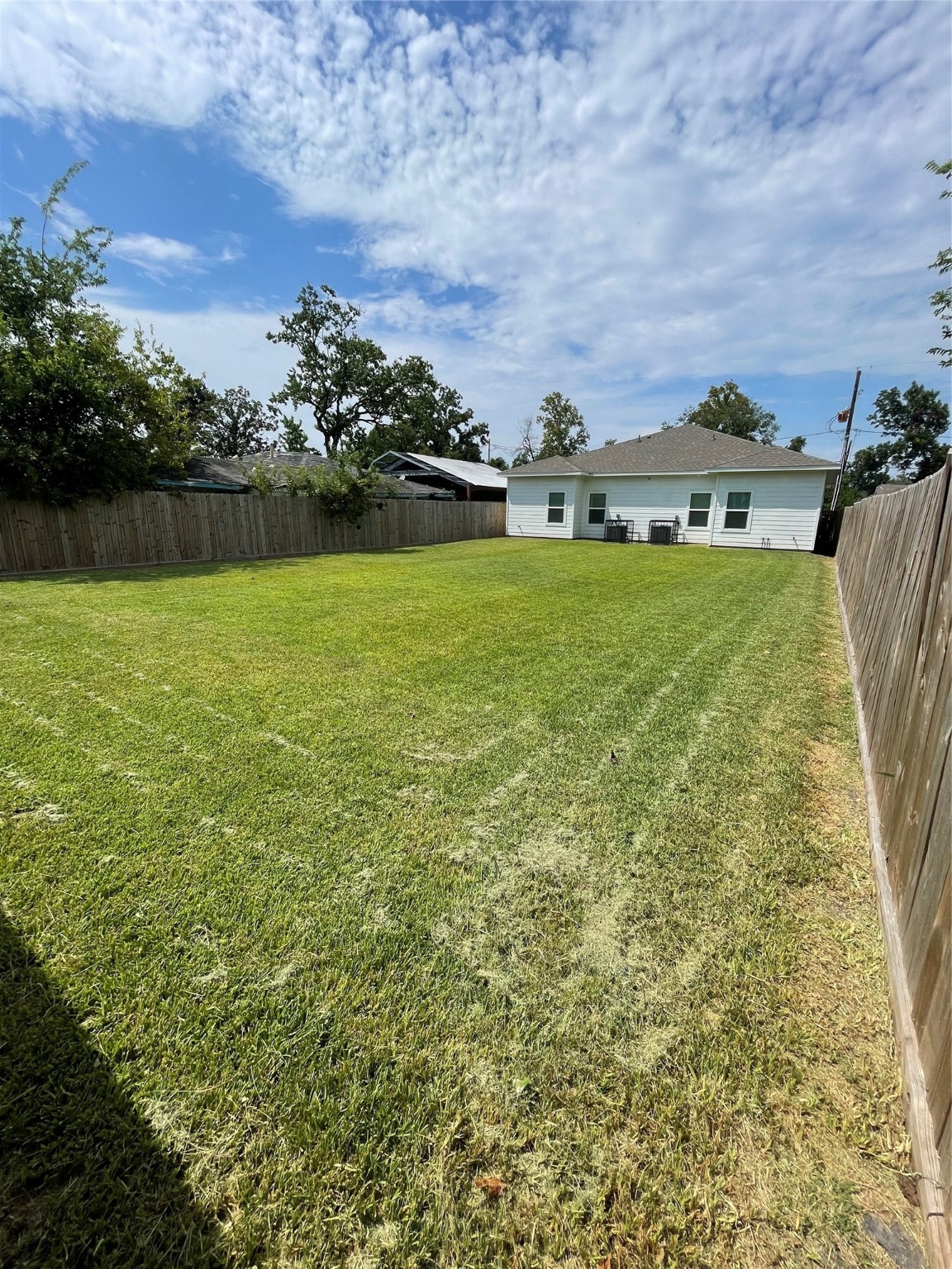 4124 Vaughn Street, Unit B Houston, TX 77016 - Photo 19 of 19 view of house with outdoor space