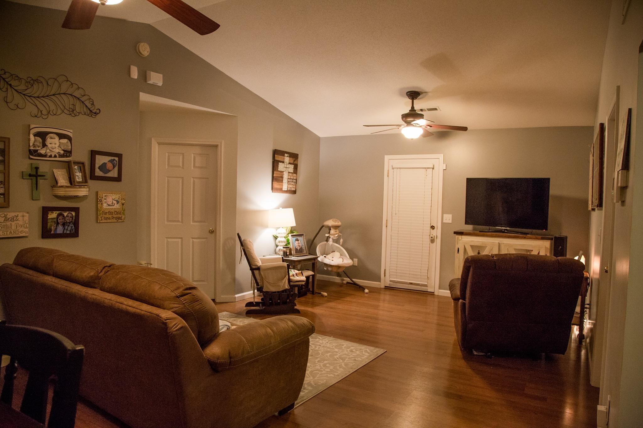 6526 Hugh Willis Road Powell, TN 37849 - Photo 4 of 15 image