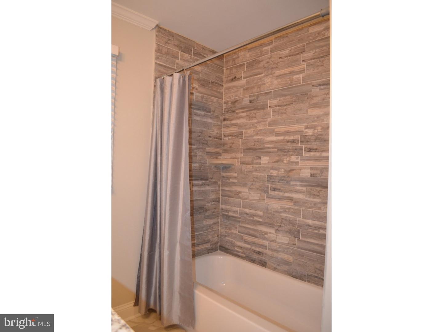54 Harvard Road Pennsville, NJ 08070 - Photo 12 of 14 Bathroom