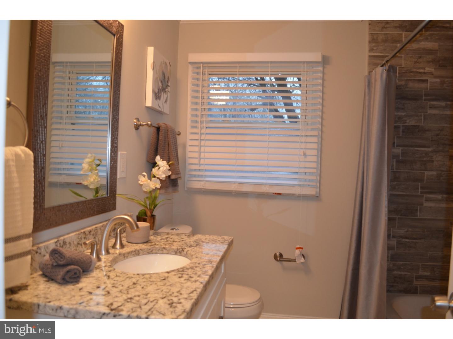 54 Harvard Road Pennsville, NJ 08070 - Photo 10 of 14 Bathroom