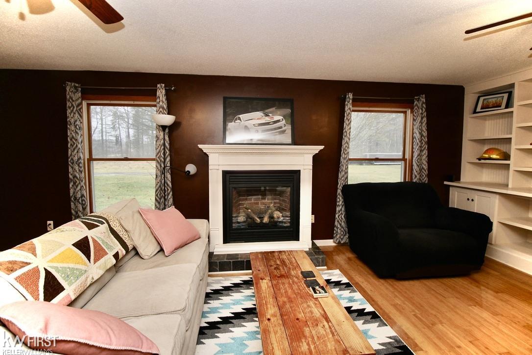 3391 Flint River Road Columbiaville, MI 48421 - Photo 6 of 65 50130558-4f3266c2-5559-42f2-8fe5-8a6d4f31bf73.JPG