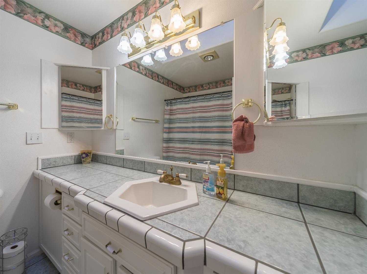 2500 Upper Applegate Road Jacksonville, OR 97530 - Photo 17 of 34 Additional Photo