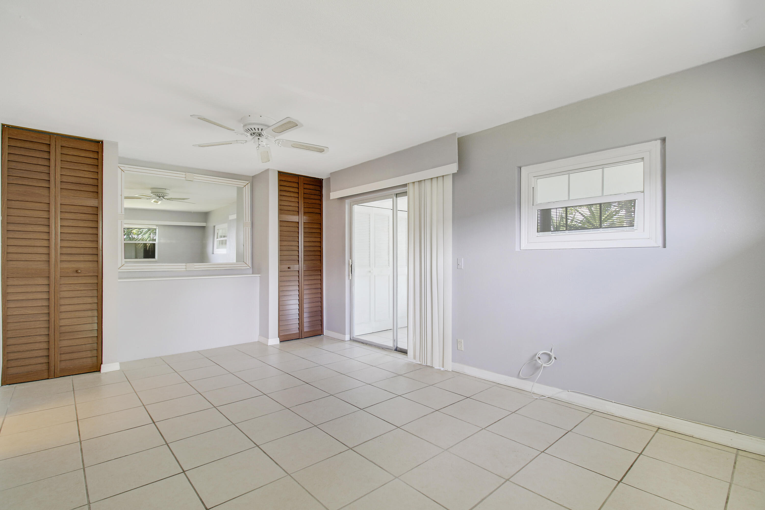 175 Valencia H Delray Beach, FL 33446 - Photo 10 of 19 House-10