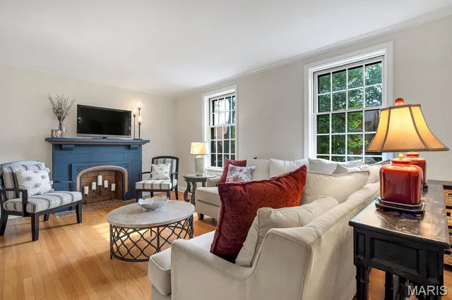 $474,900 | 6451 Devonshire Avenue, St. Louis, MO 63109