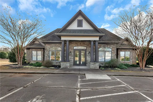 $639,900 | 13 Ione Circle, Williamston, SC 29697