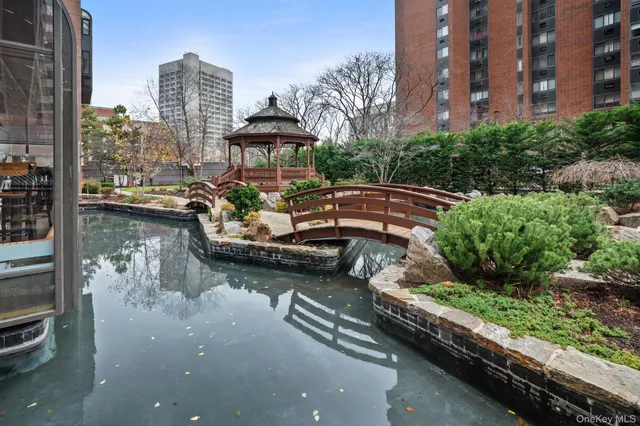 $2,650 | 4 Martine Avenue, Unit PH118, White Plains, NY 10606