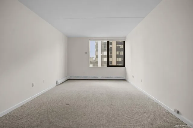 $2,650 | 4 Martine Avenue, Unit PH118, White Plains, NY 10606