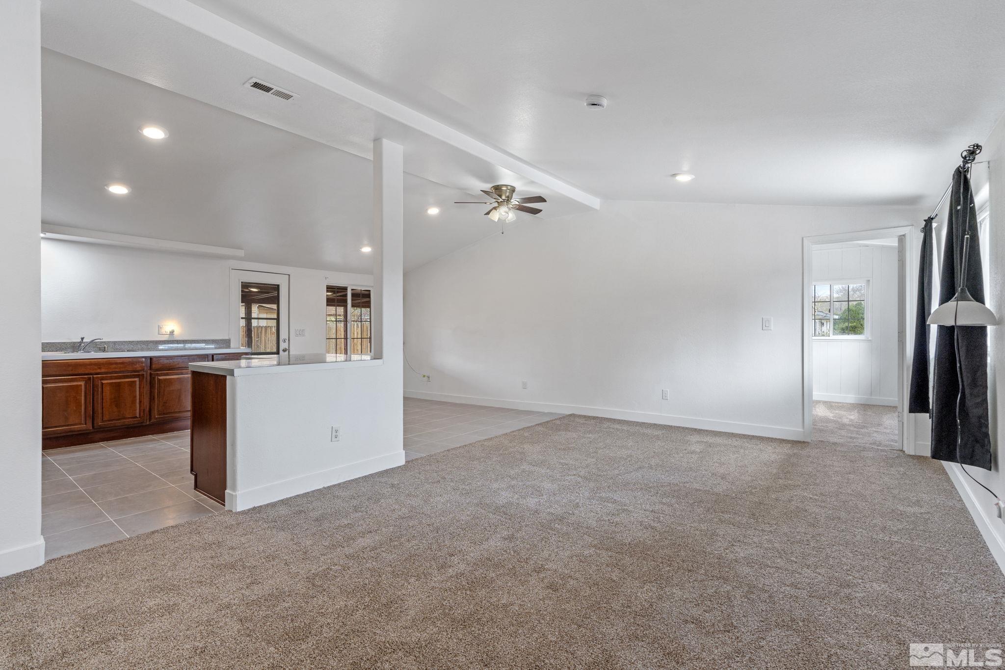 320 M Street Sparks, NV 89431 - Photo 5 of 32