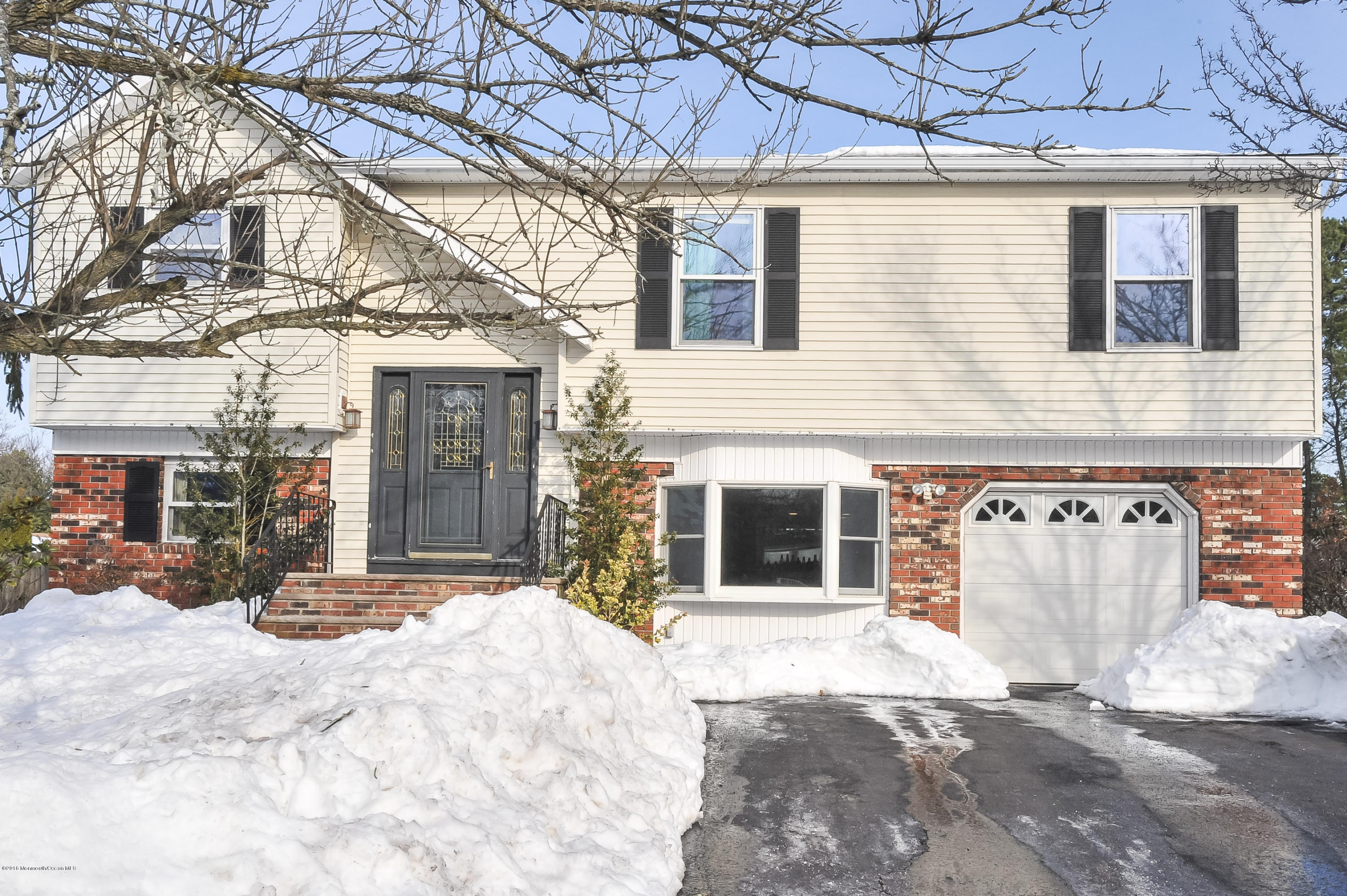 42 Hedgewood Road Howell, NJ 07731 - Photo 1 of 37 Front of the home