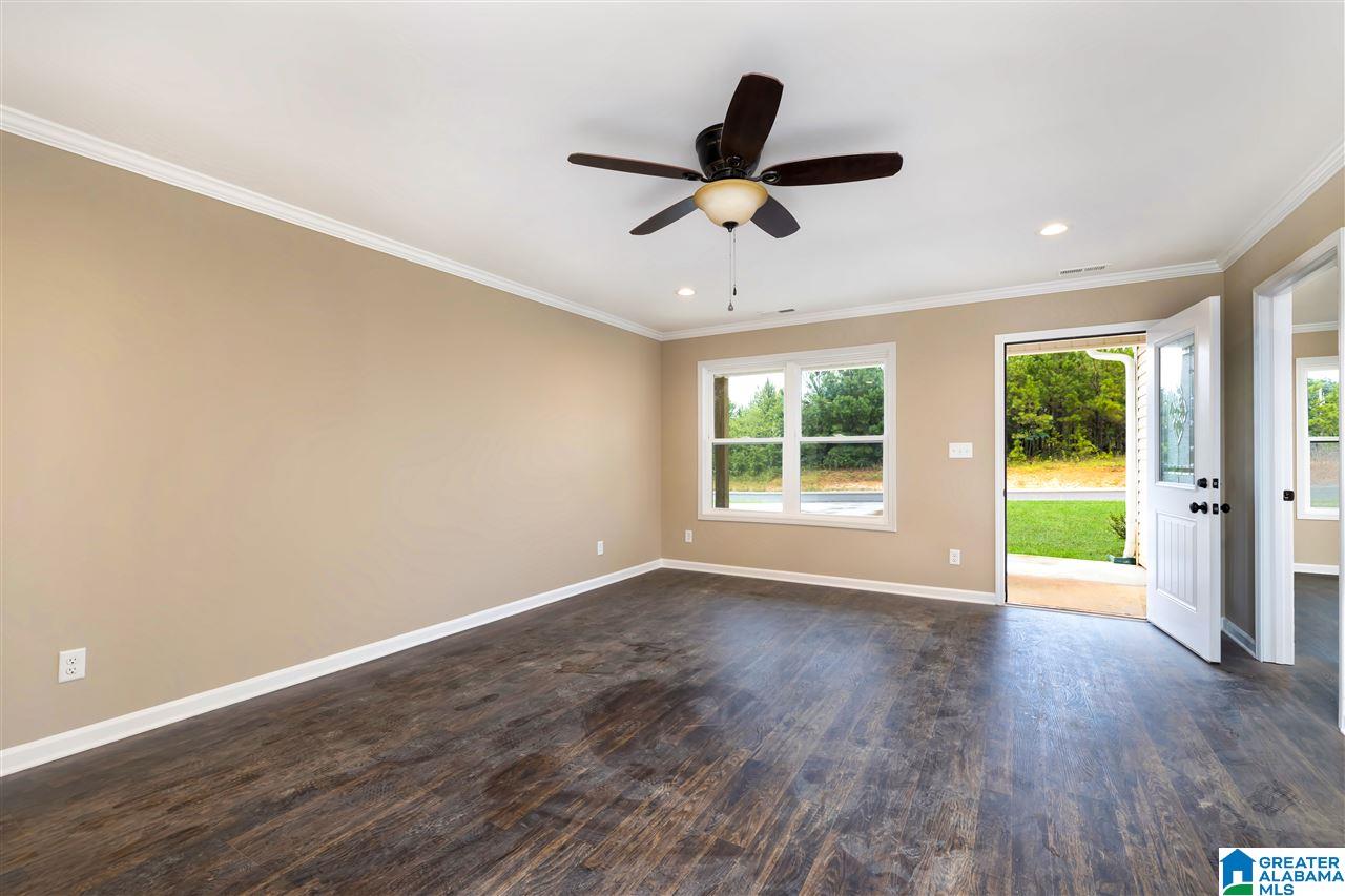 349 Central Avenue Oneonta, AL 35121 - Photo 5 of 25