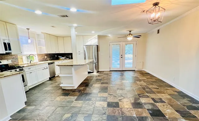 $3,950 | 1902 Karen Avenue, Austin, TX 78757