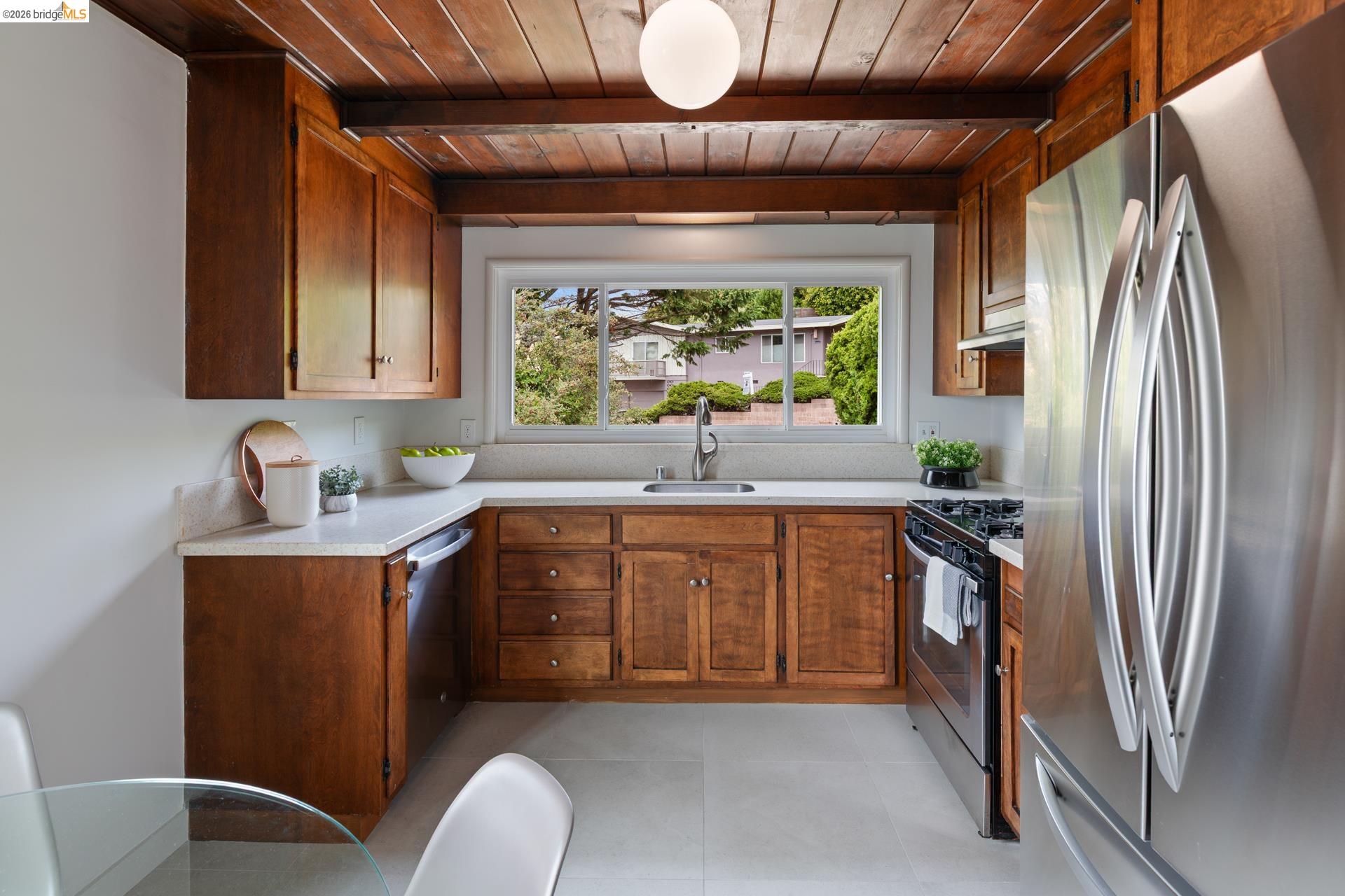 6630 Arlington Boulevard Richmond, CA 94805 - Photo 13 of 58