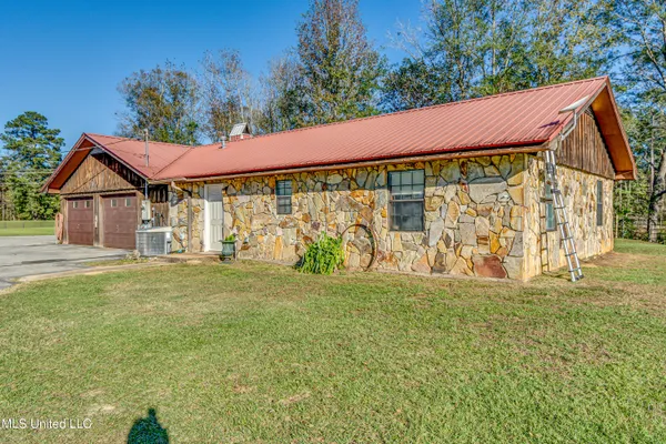 $750,000 | 18170 Highway 28, Taylorsville, MS 39168