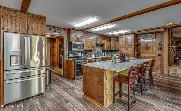 $750,000 | 18170 Highway 28, Taylorsville, MS 39168