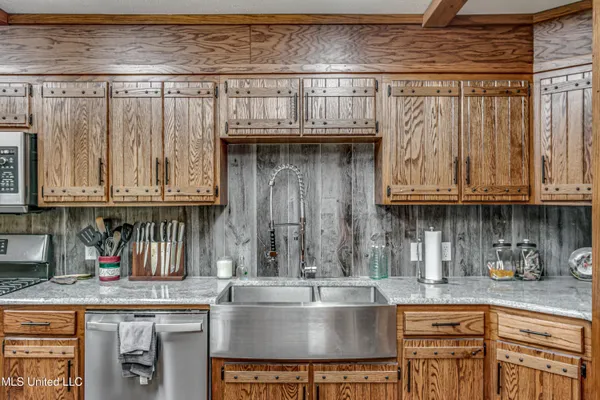 $750,000 | 18170 Highway 28, Taylorsville, MS 39168