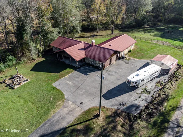 $750,000 | 18170 Highway 28, Taylorsville, MS 39168
