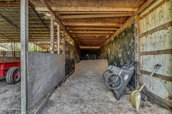 $750,000 | 18170 Highway 28, Taylorsville, MS 39168