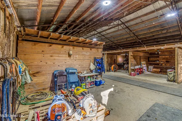 $750,000 | 18170 Highway 28, Taylorsville, MS 39168