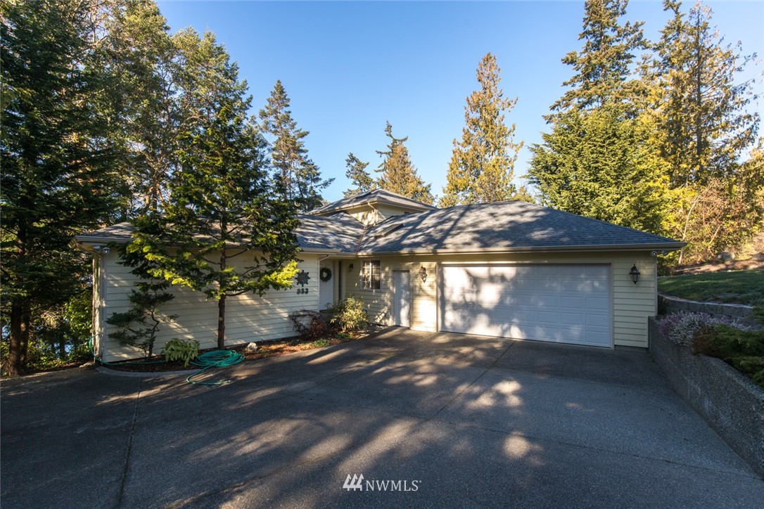953 East Sequim Bay Road Sequim, WA 98382 - Photo 1 of 25 Gallery Image 1