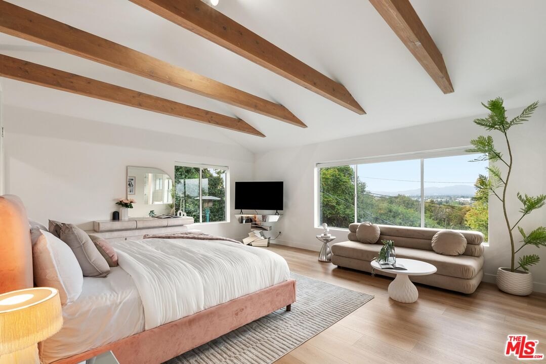 4041 Davana Road Sherman Oaks, CA 91423 - Photo 12 of 28