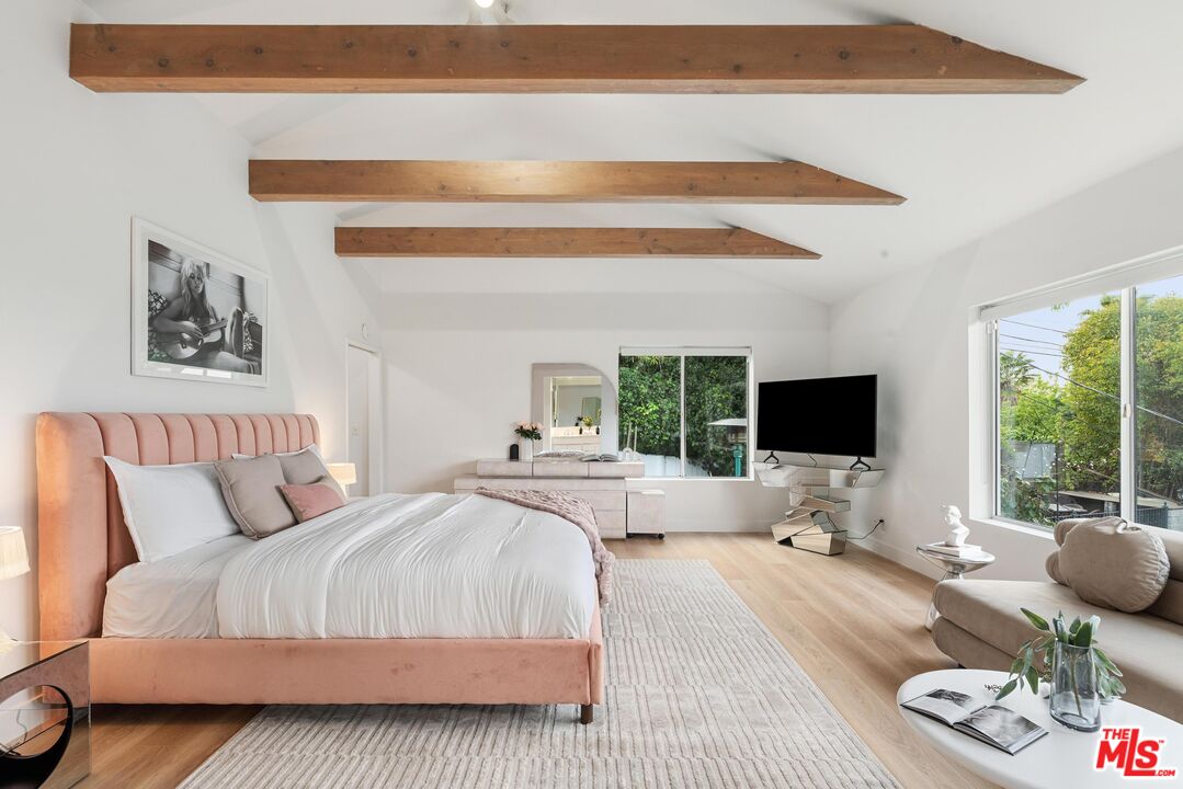 4041 Davana Road Sherman Oaks, CA 91423 - Photo 13 of 28