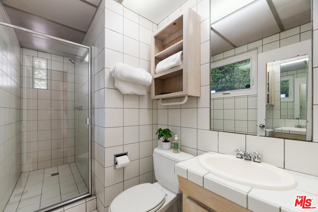 4041 Davana Road Sherman Oaks, CA 91423 - Photo 21 of 28