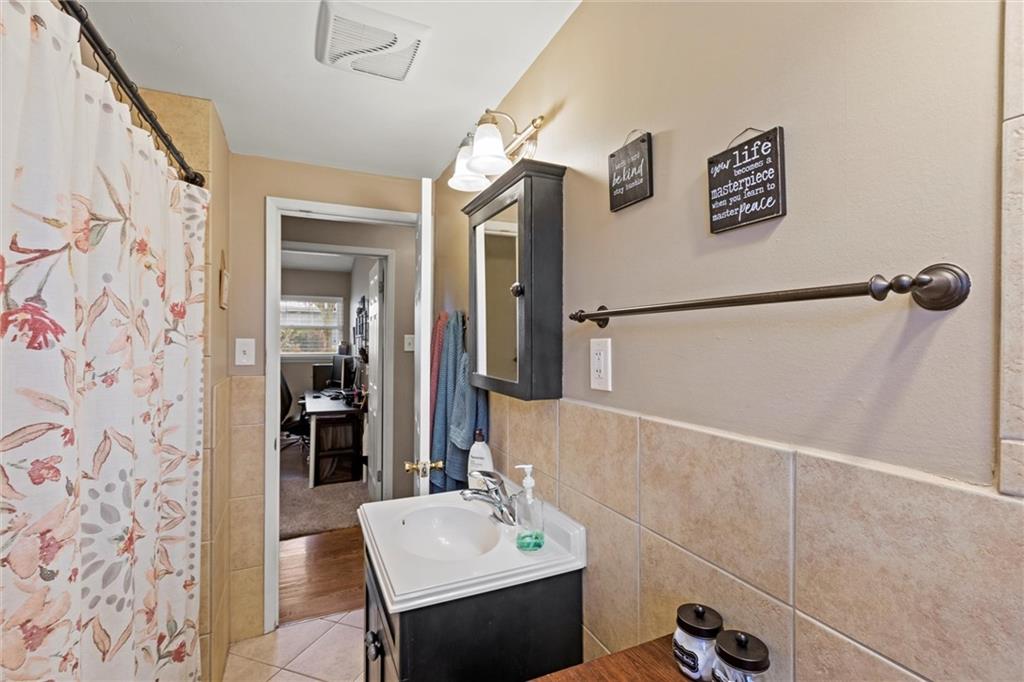 809 Cimmarron Trail Belton, MO 64012 - Photo 14 of 29