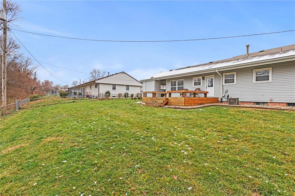 809 Cimmarron Trail Belton, MO 64012 - Photo 27 of 29