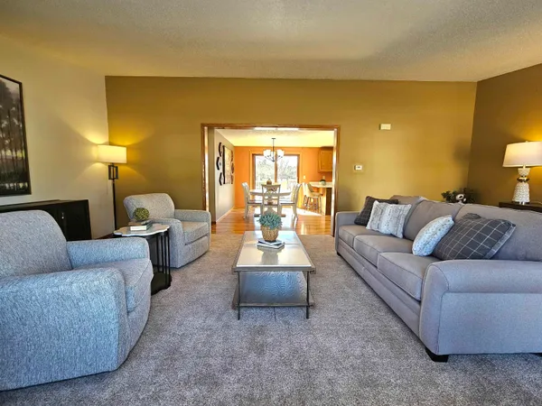 $399,900 | W4581 West Buss Drive, Cecil, WI 54111