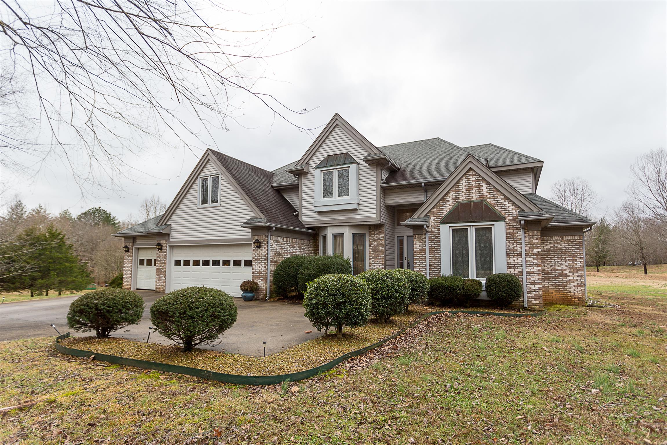 730 Vaughan Road Clarksville, TN 37043 - Photo 2 of 26 Gallery Image 2