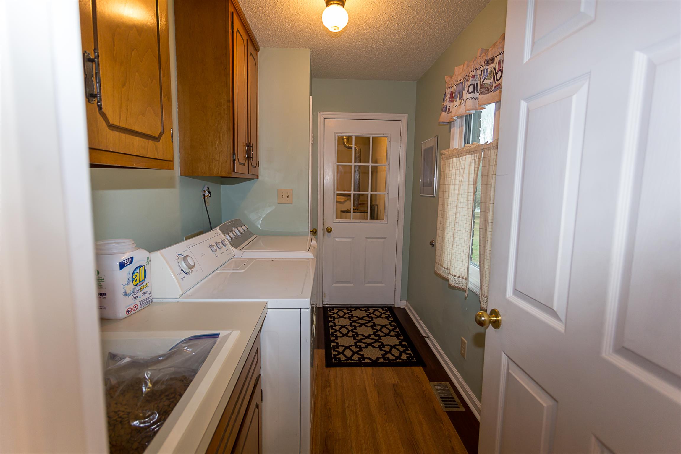 730 Vaughan Road Clarksville, TN 37043 - Photo 8 of 26 Gallery Image 8