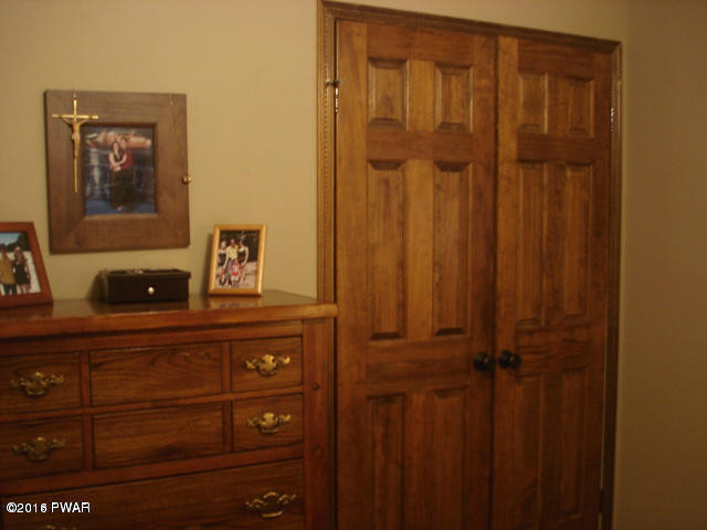 427 Gold Key Road Milford, PA 18337 - Photo 11 of 23