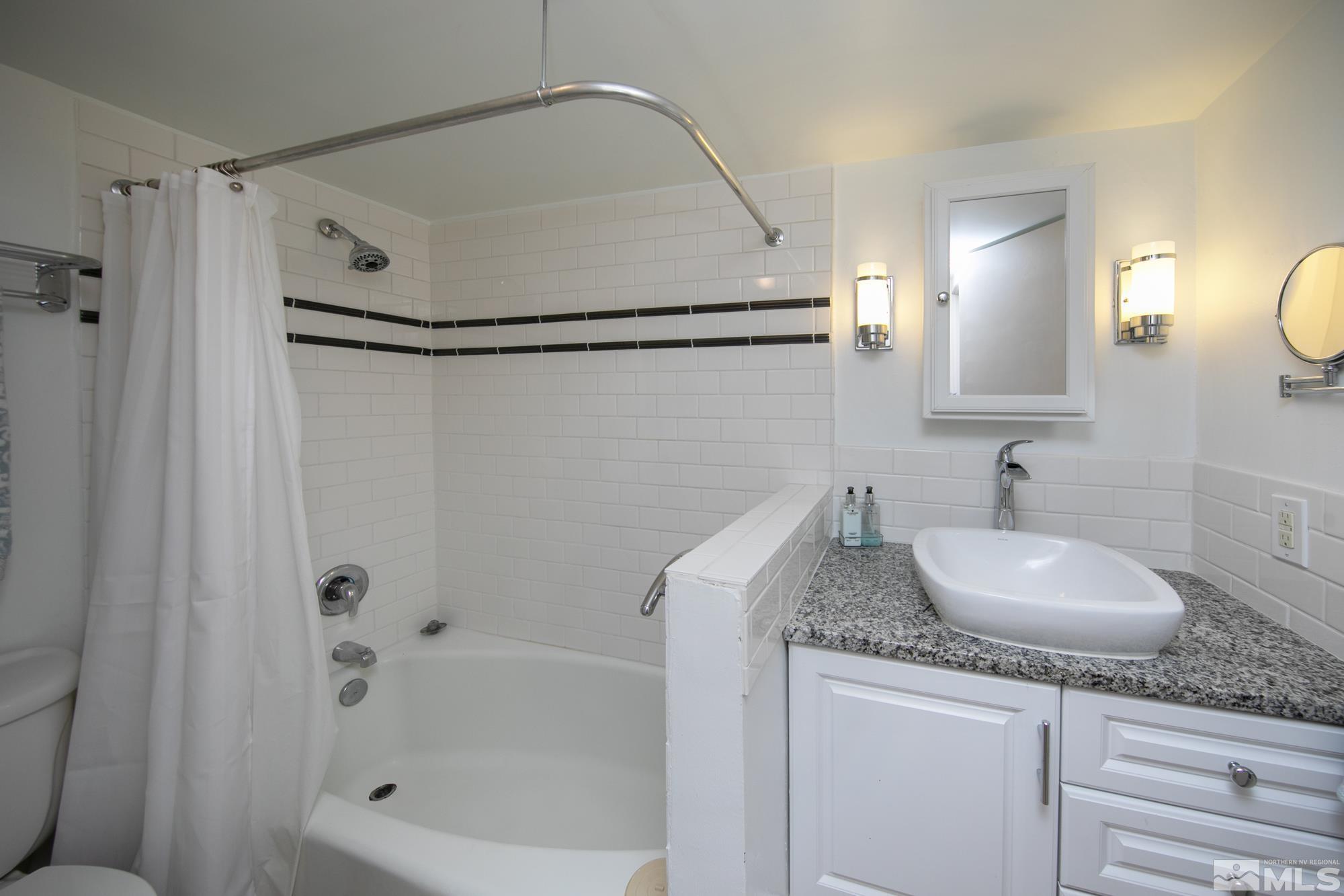 280 Island, Unit 202 Reno, NV 89501 - Photo 10 of 28 Photo 10