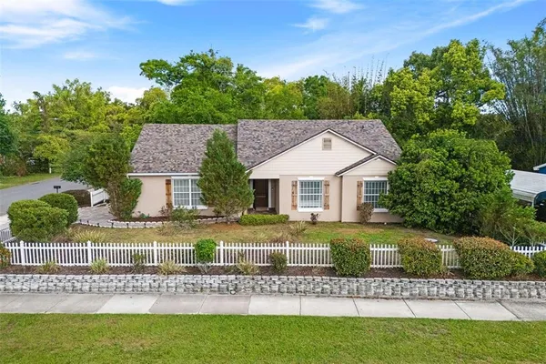 $415,000 | 870 Carlson Drive, Orlando, FL 32804