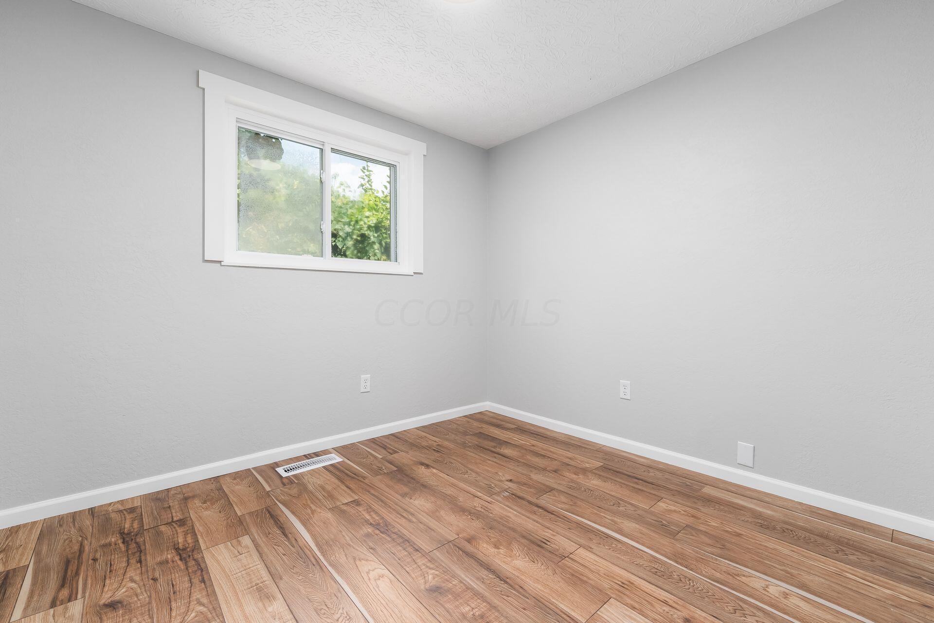 3472 Oakcrest Road Columbus, OH 43232 - Photo 27 of 38 025_ - 3472 Oakcrest Rd - 050