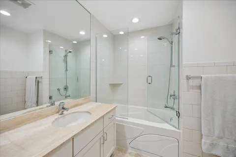 $2,099,000 | 920 Pine Tree Lane, Winnetka, IL 60093