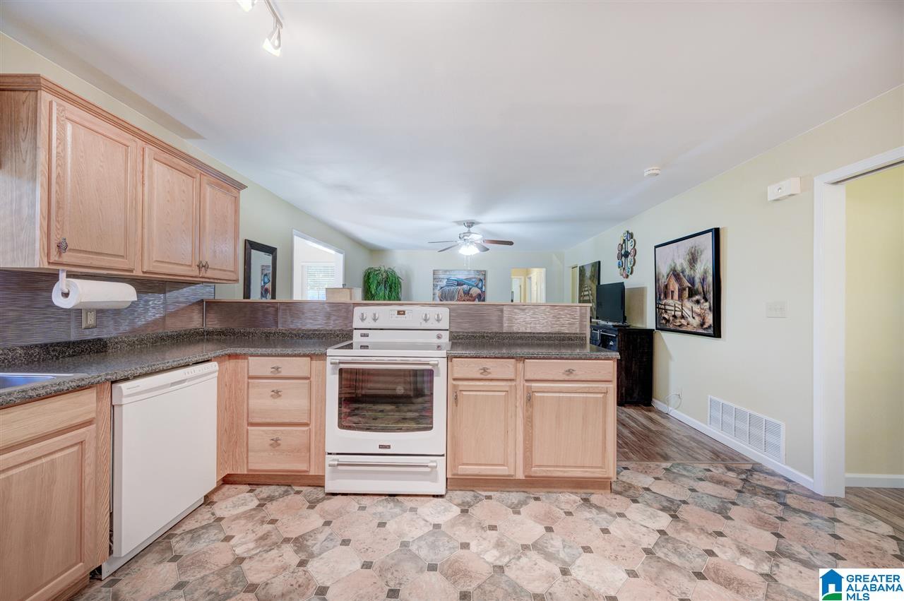 8509 Tate Mill Road Dora, AL 35062 - Photo 6 of 22