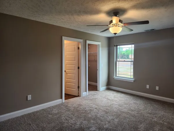 $379,900 | 2902 Vly Farms Drive, Christiana, TN 37037